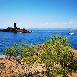 Mobil Avec Vue Exceptionnelle , Saint-Raphaël France